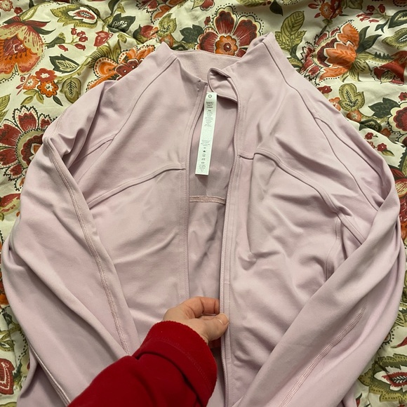 Lululemon cropped define jacket in nulu- size 10 - Picture 4 of 5